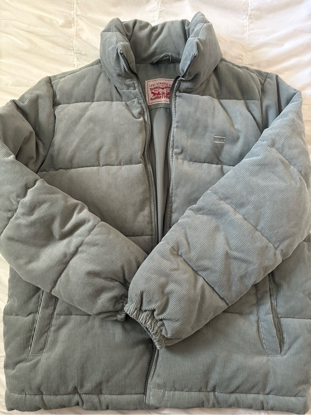 Levi's Sage Green Corduroy Puffer Jacket - Picture 1 of 3